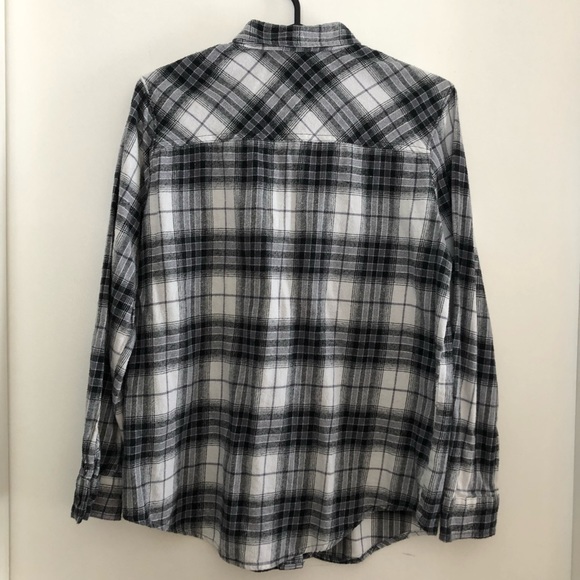 FLANNEL PLAID BUTTON UP SHIRT - Picture 4 of 5